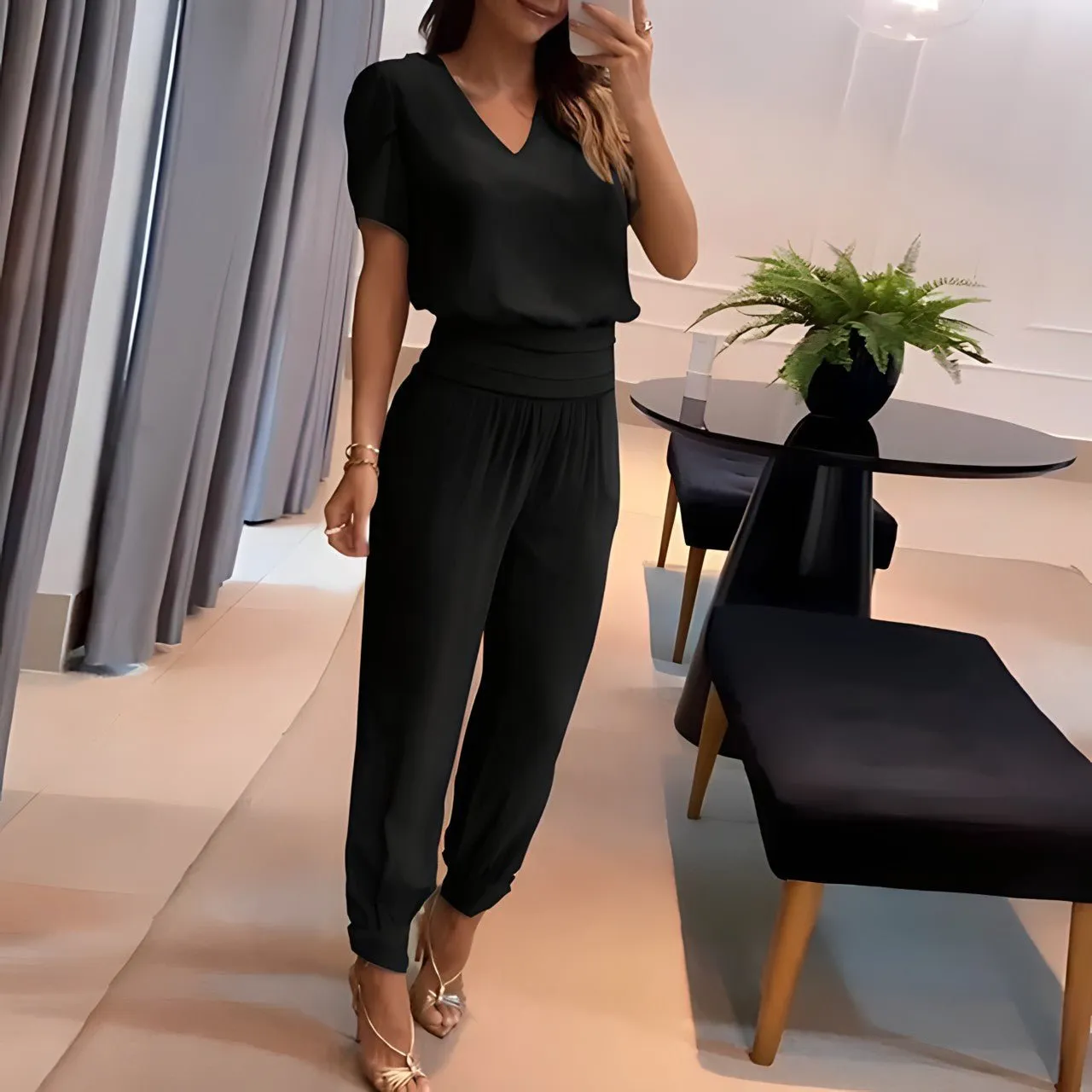 Alexandra - Trendy blouse and trousers set
