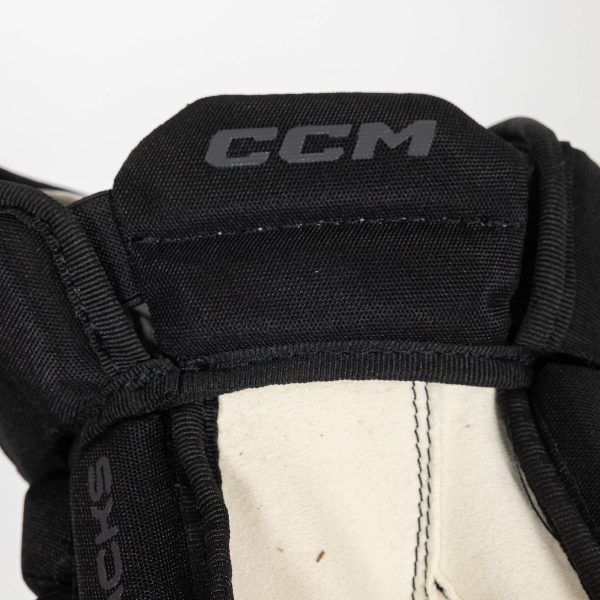 CCM Tacks Vector Plus Senior Hockey Gloves