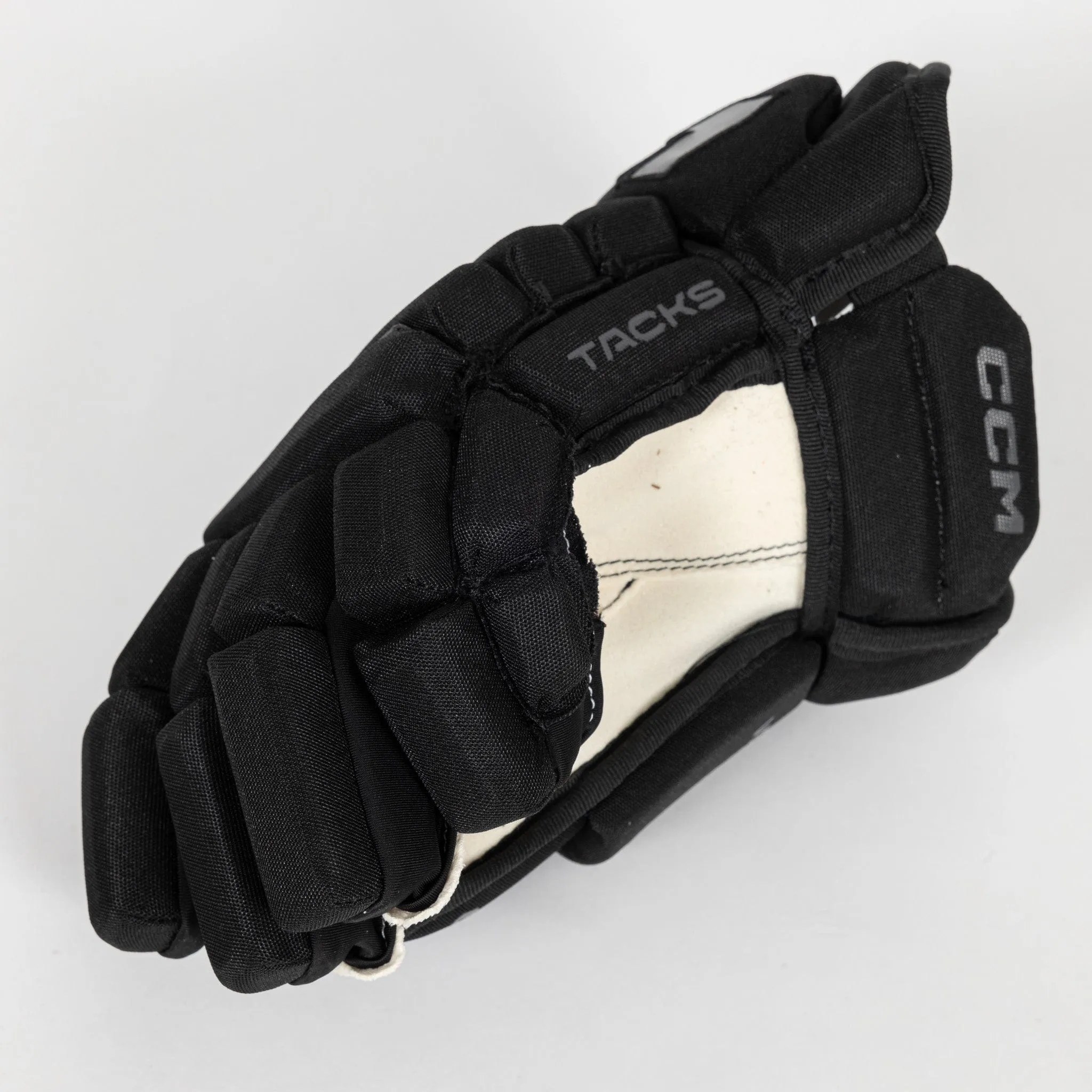 CCM Tacks Vector Plus Senior Hockey Gloves