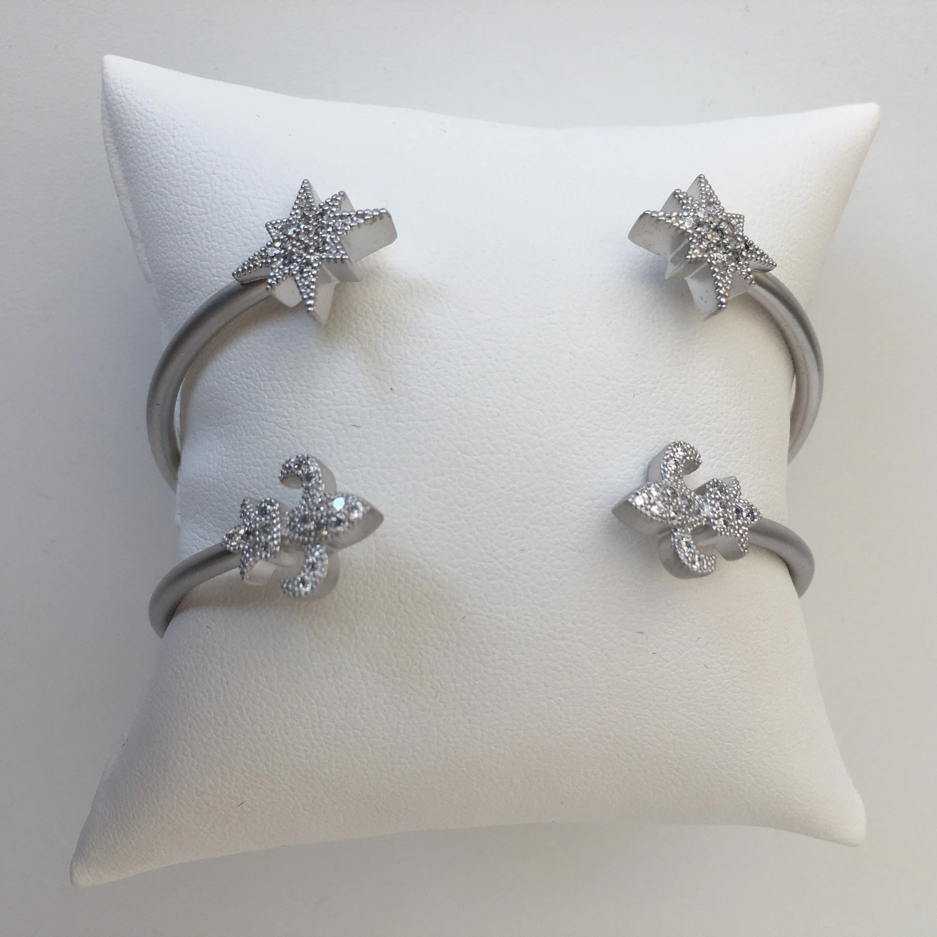 Fleur-de-Lis cuff bracelet, adjustable