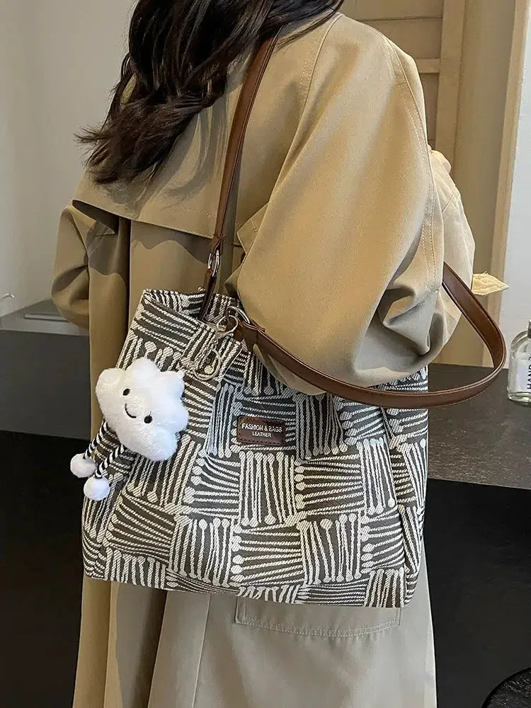 Geometric Pattern Tote Bag