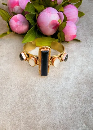 Gloria Bracelet in Onyx Gold Pearl