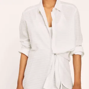 HUMANOID Manni White Relaxed Fit Longsleeve Blouse