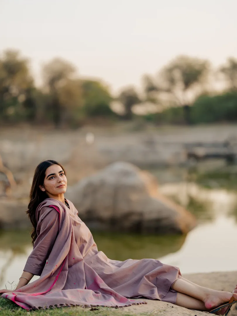 Mauve Kurta set with Jaamdani Dupatta