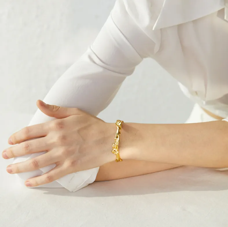 Mila Cuff