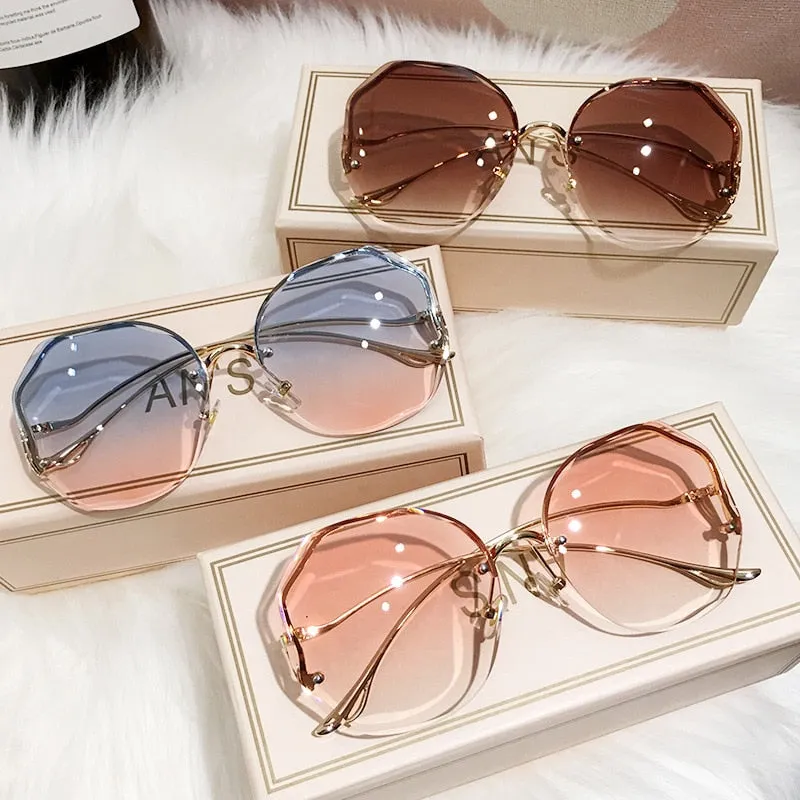 Ocean Wave Tea Gradient Sunglasses Metallic Lens Trim Curved