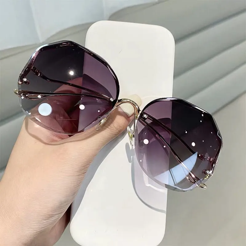 Ocean Wave Tea Gradient Sunglasses Metallic Lens Trim Curved