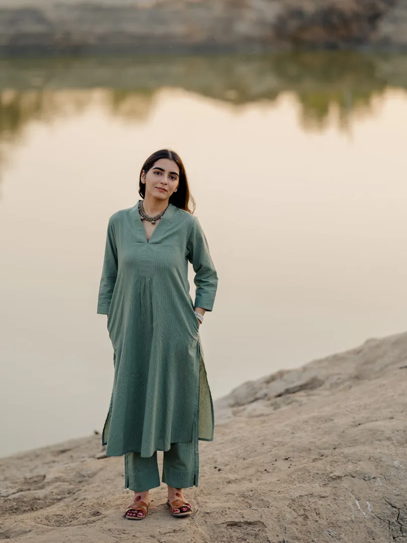 Sage green kurta set with jaamdani Dupatta