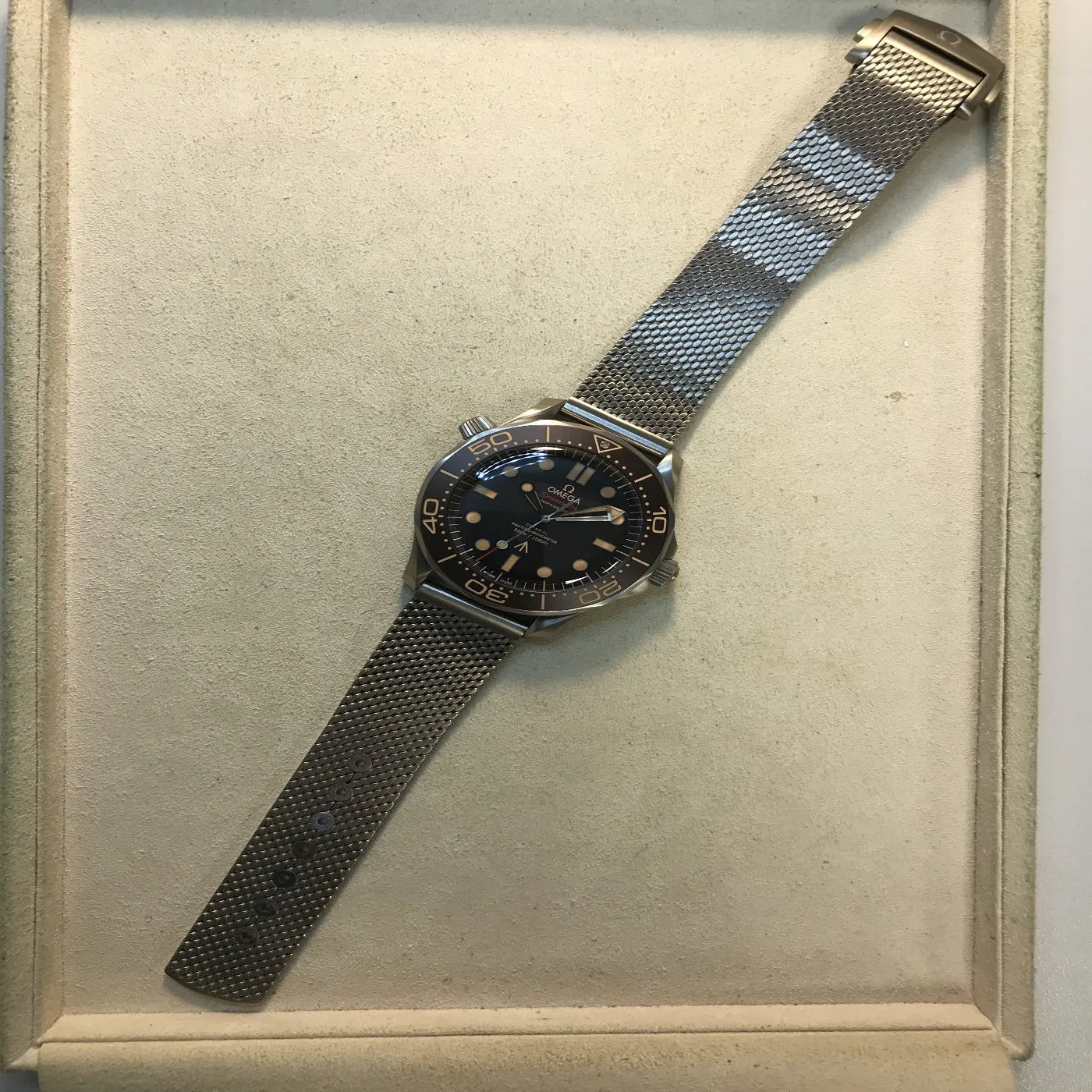 Seamaster Diver James Bond No Time to Die 007(210.90.42.20.01.001)