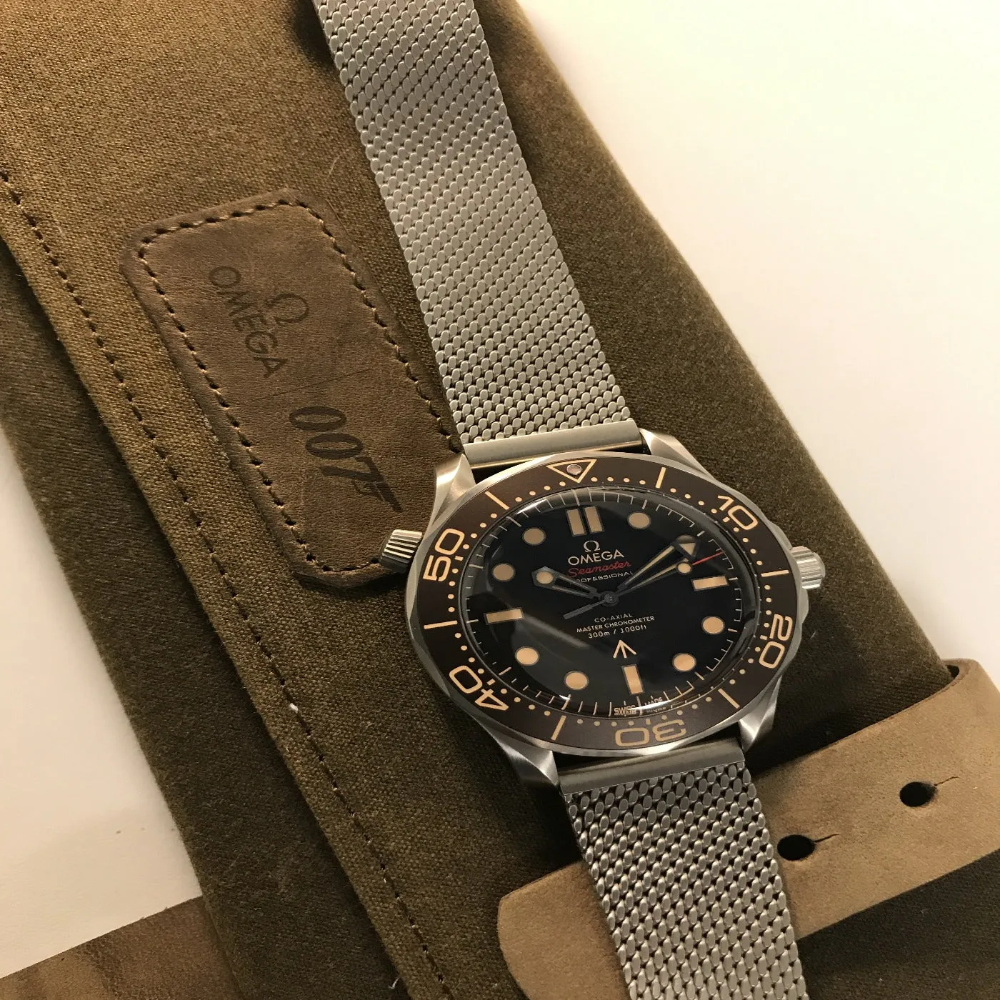Seamaster Diver James Bond No Time to Die 007(210.90.42.20.01.001)