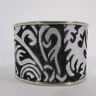Silve Metal Cuff Bracelet Unique Leaves Detail 2" Long