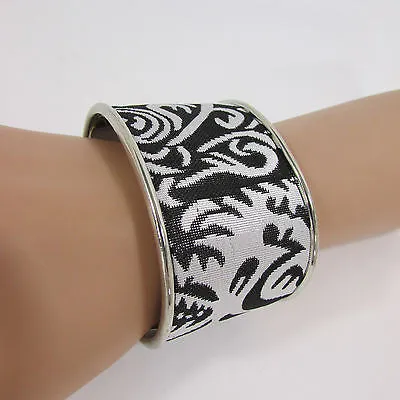 Silve Metal Cuff Bracelet Unique Leaves Detail 2" Long