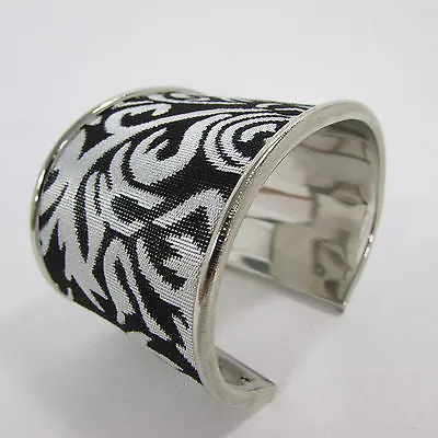 Silve Metal Cuff Bracelet Unique Leaves Detail 2" Long
