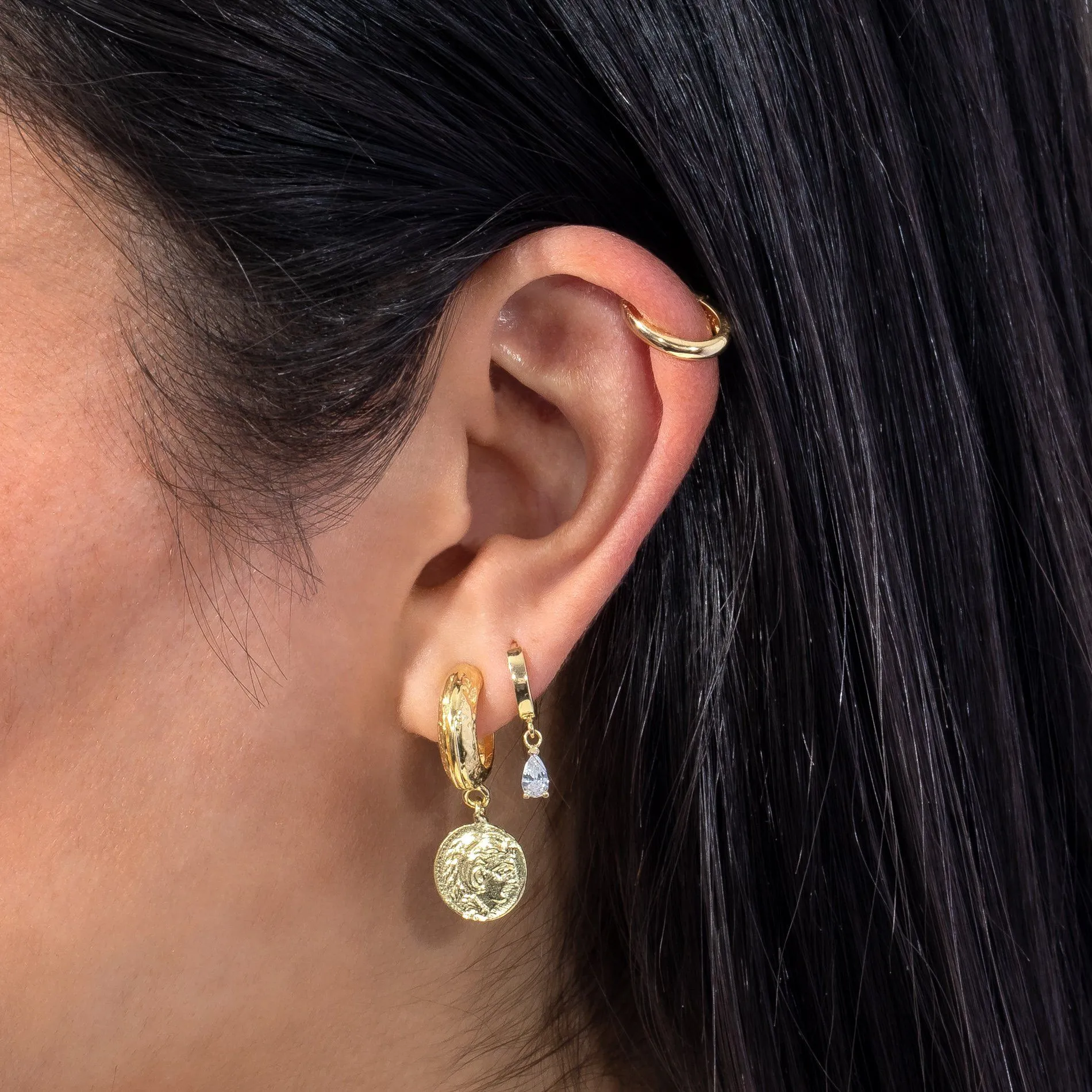 Solid Hinge Ear Cuff