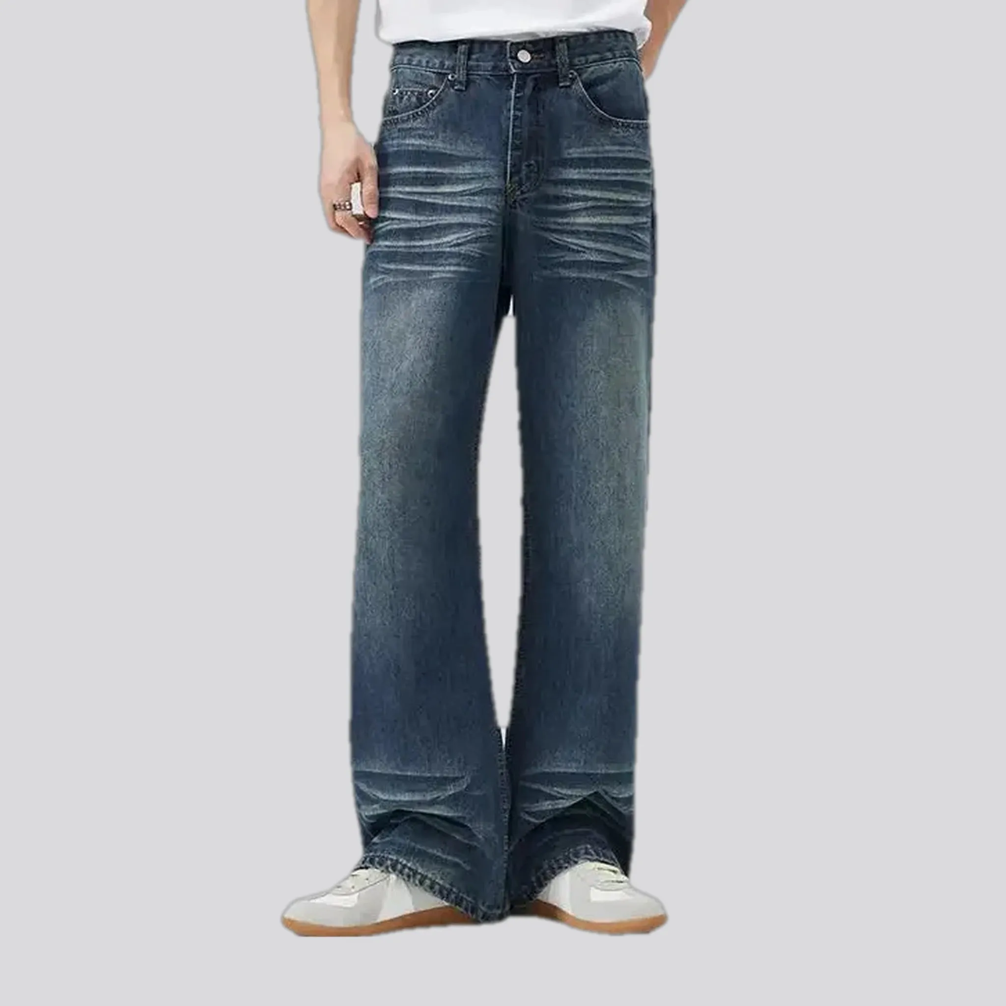 Stylish mid rise faded jeans for men