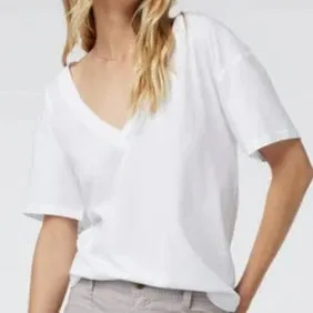 Sutton V-Neck